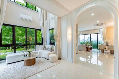 Chalet de 3 dormitorios en Pattaya, Tailandia № 203493 - foto 4