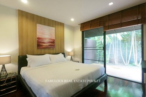 Chalet de 4 dormitorios en Kathu, Tailandia № 179822 - foto 16
