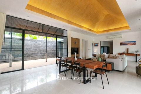 Chalet de 4 dormitorios en Kathu, Tailandia № 179822 - foto 6