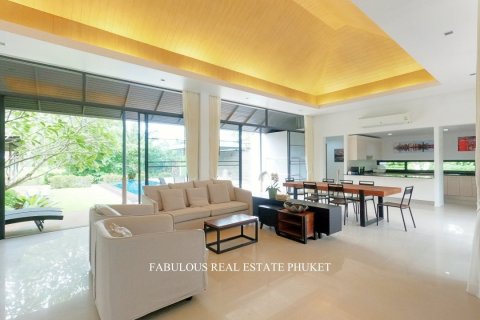 Chalet de 4 dormitorios en Kathu, Tailandia № 179822 - foto 17