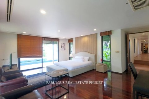 Chalet de 4 dormitorios en Kathu, Tailandia № 179822 - foto 12