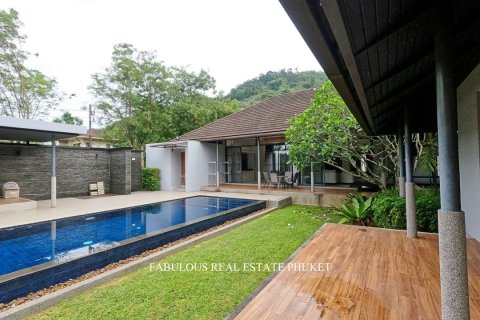 Chalet de 4 dormitorios en Kathu, Tailandia № 179822 - foto 22