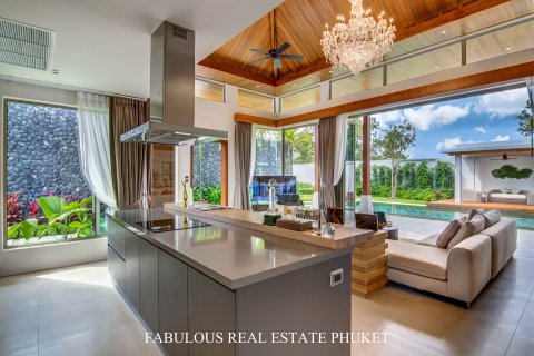 Chalet de 4 dormitorios en Bang Tao, Tailandia № 179819 - foto 7