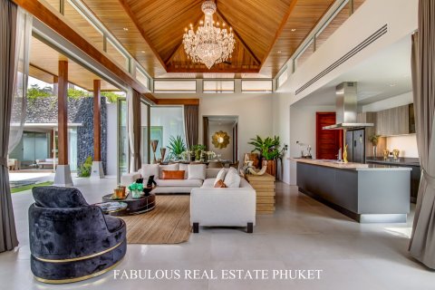 Chalet de 4 dormitorios en Bang Tao, Tailandia № 179819 - foto 11