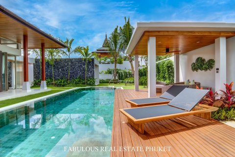 Chalet de 4 dormitorios en Bang Tao, Tailandia № 179819 - foto 3