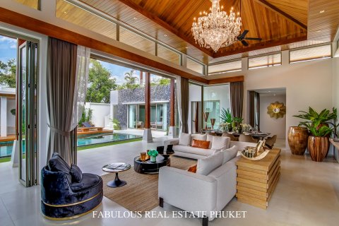 Chalet de 4 dormitorios en Bang Tao, Tailandia № 179819 - foto 10