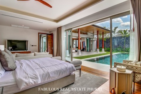 Chalet de 4 dormitorios en Bang Tao, Tailandia № 179819 - foto 9