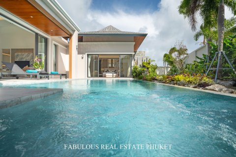 Villa in Bang Tao, Thailand 4 Schlafzimmer № 179823 - Foto 2