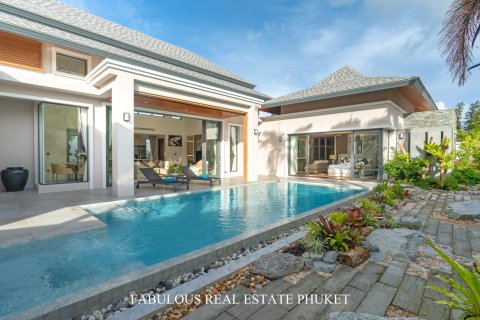Villa in Bang Tao, Thailand 4 Schlafzimmer № 179823 - Foto 8