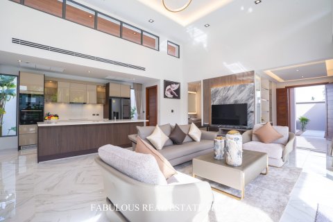 Villa in Bang Tao, Thailand 4 Schlafzimmer № 179823 - Foto 6