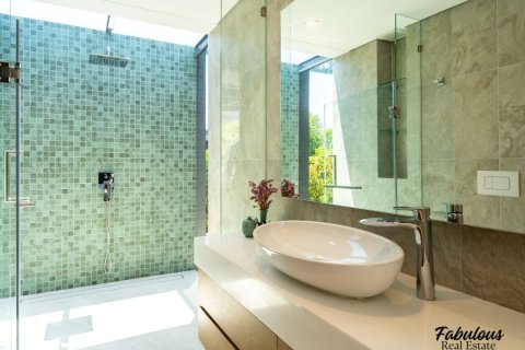 Chalet de 2 dormitorios en Bang Tao, Tailandia № 179820 - foto 11