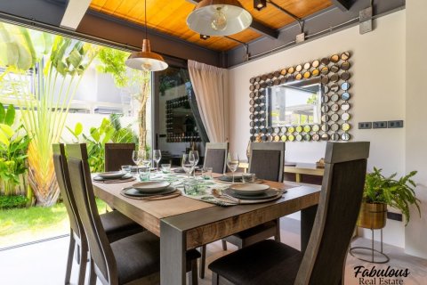 Chalet de 2 dormitorios en Bang Tao, Tailandia № 179820 - foto 9
