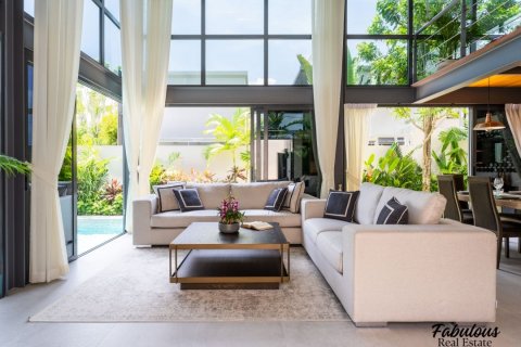 Chalet de 2 dormitorios en Bang Tao, Tailandia № 179820 - foto 18