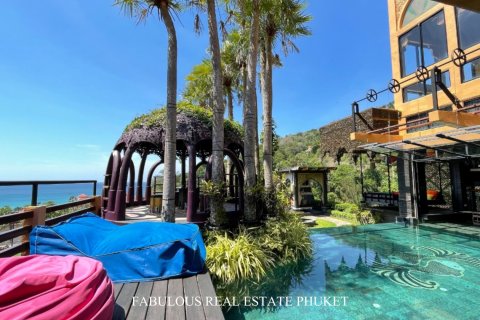 Villa in Kata, Thailand 5 Schlafzimmer № 179821 - Foto 4