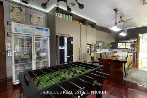 Villa in Kata, Thailand 5 Schlafzimmer № 179821 - Foto 12