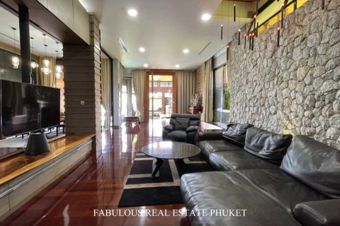 Villa in Kata, Thailand 5 Schlafzimmer № 179821 - Foto 11