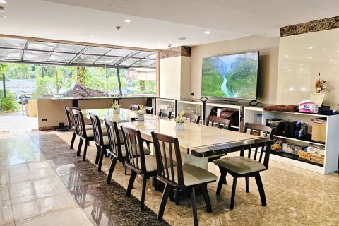 Apartamento de 10 dormitorios en Mai Khao, Tailandia № 157843 - foto 2