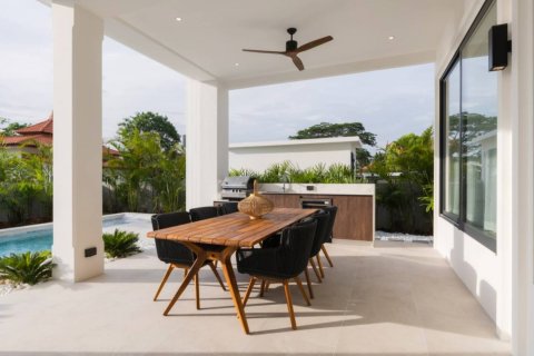 Casa de 3 dormitorios en Hua Hin, Tailandia № 181007 - foto 13