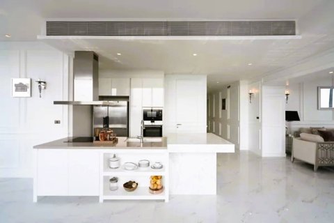 Condominio de 4 dormitorios en Bangkok, Tailandia № 181009 - foto 8