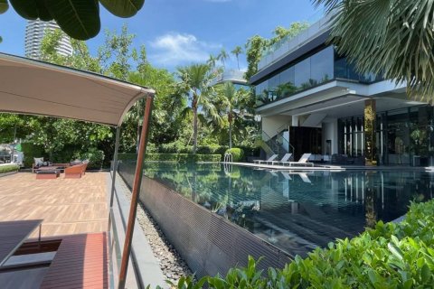 Condominio de 4 dormitorios en Bangkok, Tailandia № 181009 - foto 21