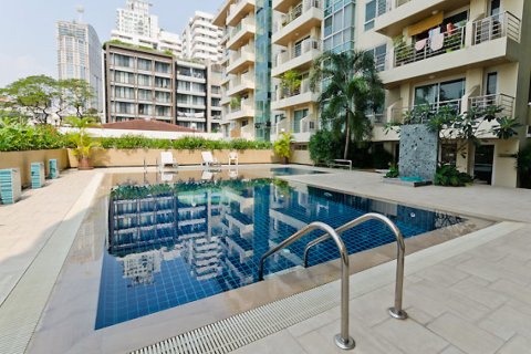 Condominio de 2 dormitorios en Bangkok, Tailandia № 181008 - foto 15