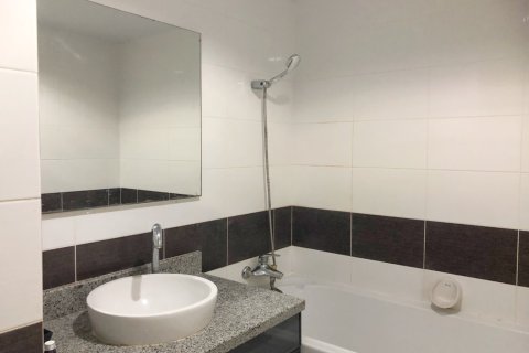 Condominio de 2 dormitorios en Bangkok, Tailandia № 181008 - foto 5