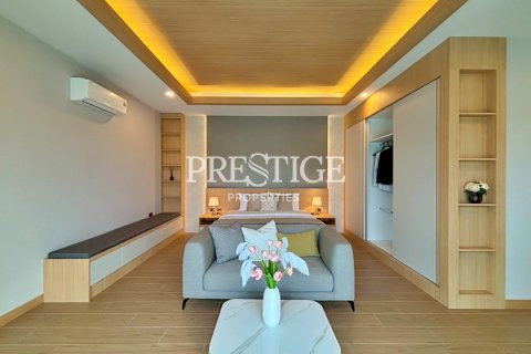 House in Pattaya, Thailand 5 bedrooms № 198022 - photo 17