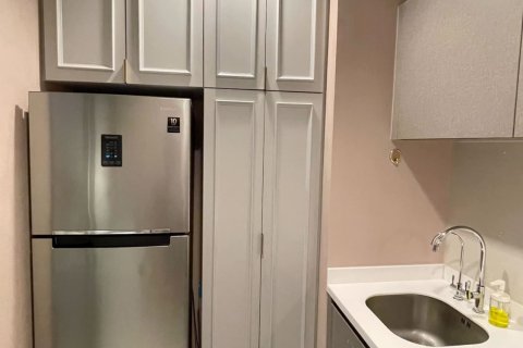 Condominio de 1 dormitorio en Ratchathewi, Bangkok, Tailandia № 67422 - foto 10