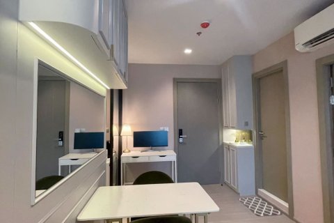 Condominio de 1 dormitorio en Ratchathewi, Bangkok, Tailandia № 67422 - foto 5