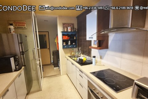 Condominio de 2 dormitorios en Watthana, Bangkok, Tailandia № 200511 - foto 24