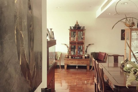 Condominio de 2 dormitorios en Watthana, Bangkok, Tailandia № 200511 - foto 8