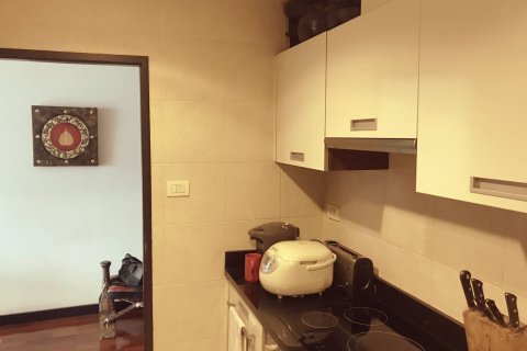 Condominio de 2 dormitorios en Watthana, Bangkok, Tailandia № 200511 - foto 5