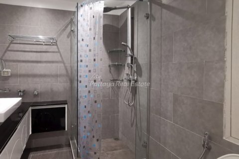 Condominio de 2 dormitorios en Bang Lamung, Tailandia № 198804 - foto 12