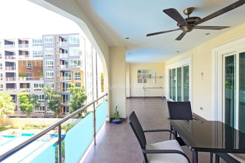 Condominio de 2 dormitorios en Bang Lamung, Tailandia № 198804 - foto 18