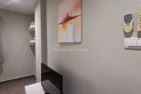 Condominio de 2 dormitorios en Bang Lamung, Tailandia № 198804 - foto 14