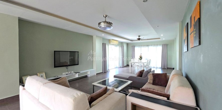 Condominio de 2 dormitorios en Bang Lamung, Tailandia № 198804