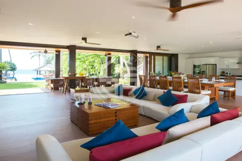 Chalet de 6 dormitorios en Ko Samui, Tailandia № 190600 - foto 4