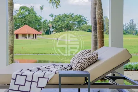 Chalet de 5 dormitorios en Bang Tao, Tailandia № 190604 - foto 8