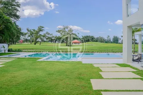 Chalet de 5 dormitorios en Bang Tao, Tailandia № 190604 - foto 11
