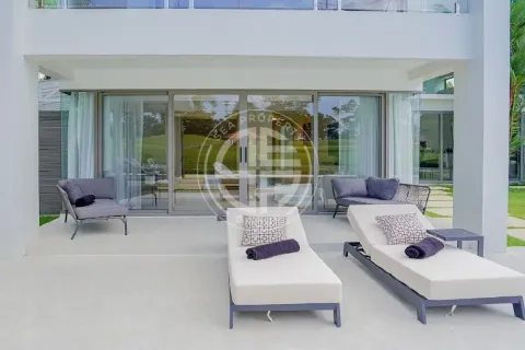 Chalet de 5 dormitorios en Bang Tao, Tailandia № 190604 - foto 7