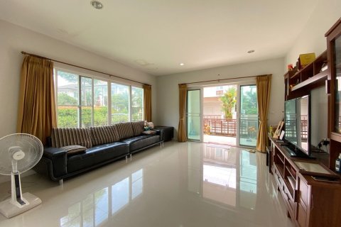 Casa de 3 dormitorios en Chiang Mai, Tailandia № 75134