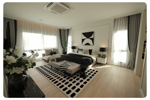 Chalet de 4 dormitorios en Pattaya, Tailandia № 165140 - foto 3