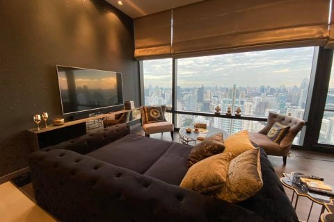 Condominio de 2 dormitorios en Ratchathewi, Bangkok, Tailandia № 208492 - foto 2