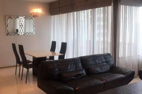 Condominio de 2 dormitorios en Khlong Toei, Bangkok, Tailandia № 208491 - foto 5