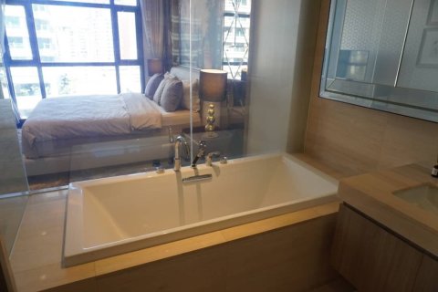 Condominio de 2 dormitorios en Watthana, Bangkok, Tailandia № 208490 - foto 14