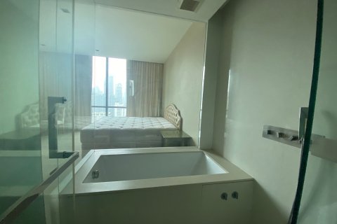 Condominio de 2 dormitorios en Khlong Toei, Bangkok, Tailandia № 208487 - foto 14