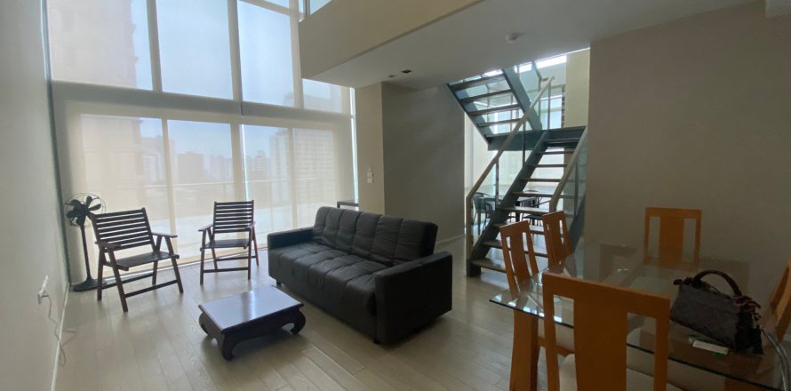 Condominio de 2 dormitorios en Khlong Toei, Bangkok, Tailandia № 208487