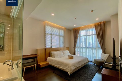 Condominio de 2 dormitorios en Watthana, Bangkok, Tailandia № 208488 - foto 6