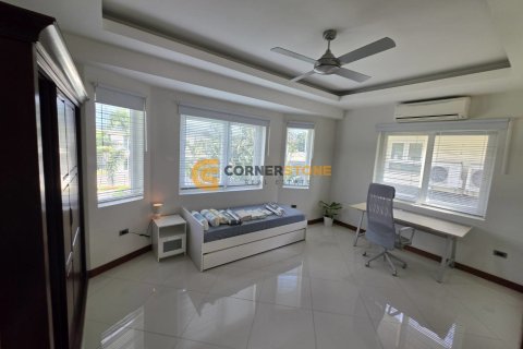 Estudio en Pattaya, Tailandia № 209685 - foto 28