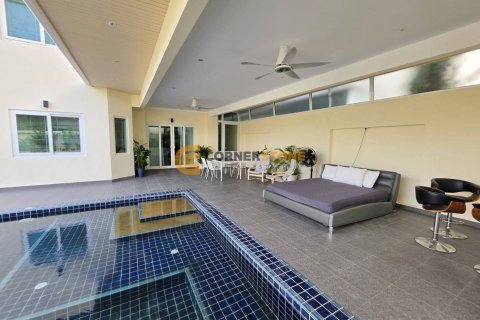 Estudio en Pattaya, Tailandia № 209685 - foto 10